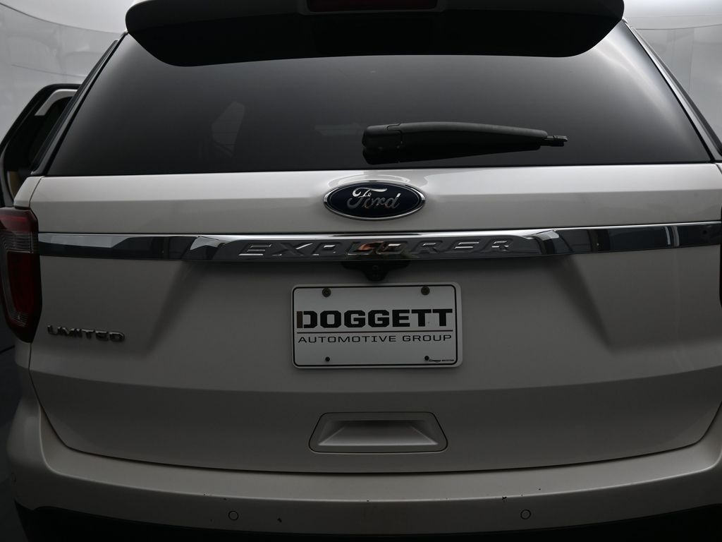 2017 Ford Explorer Limited photo 10