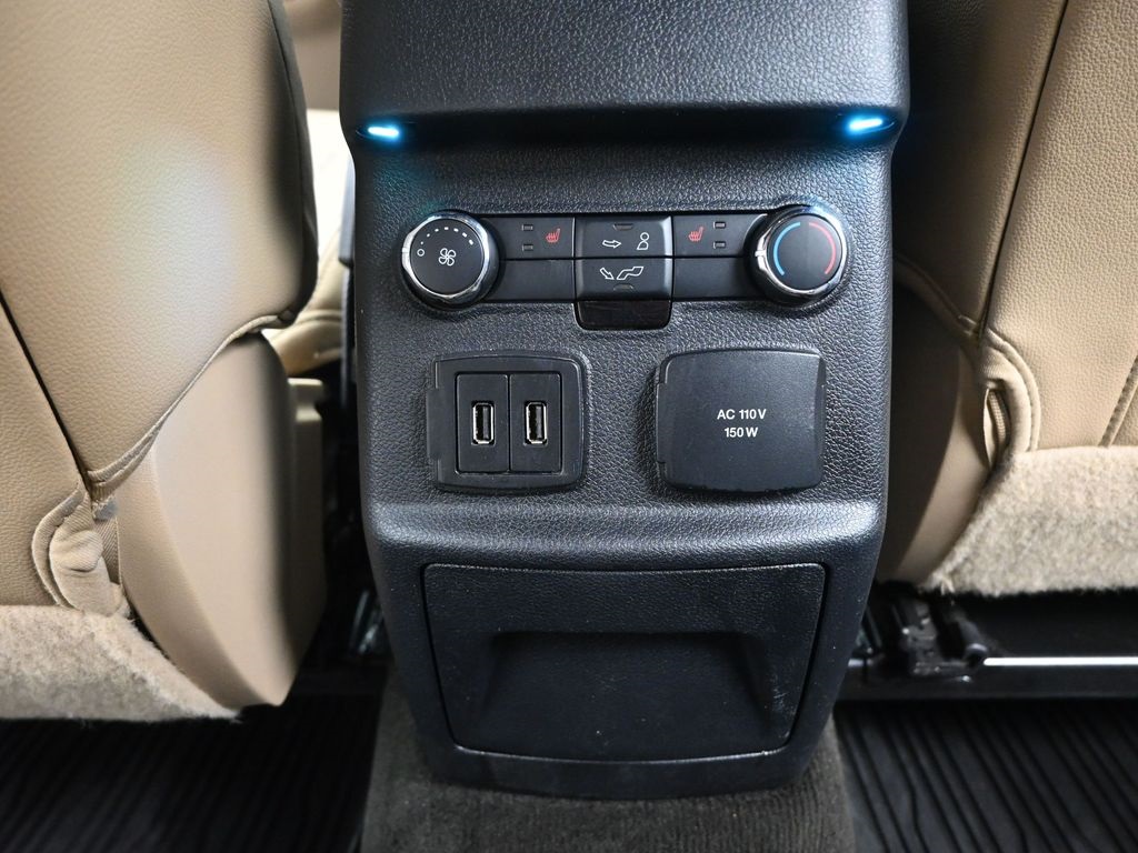 2017 Ford Explorer Limited photo 24