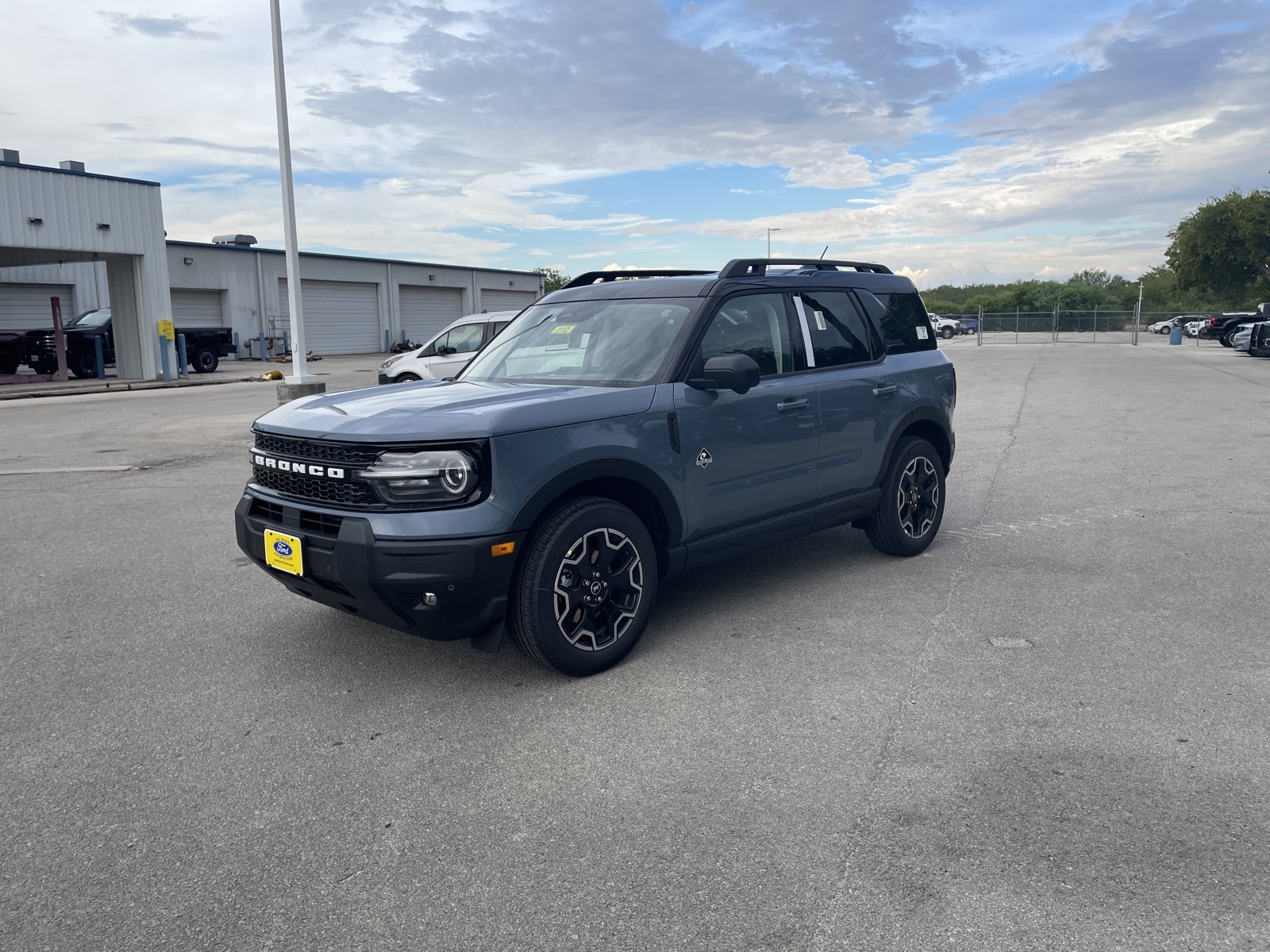 2025 Ford Bronco Sport Outer Banks's photo
