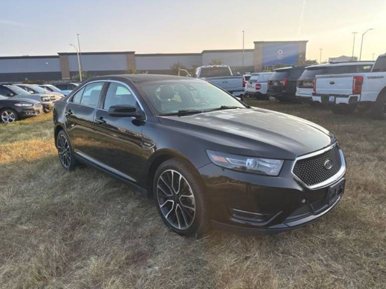 2018 Ford Taurus SHO