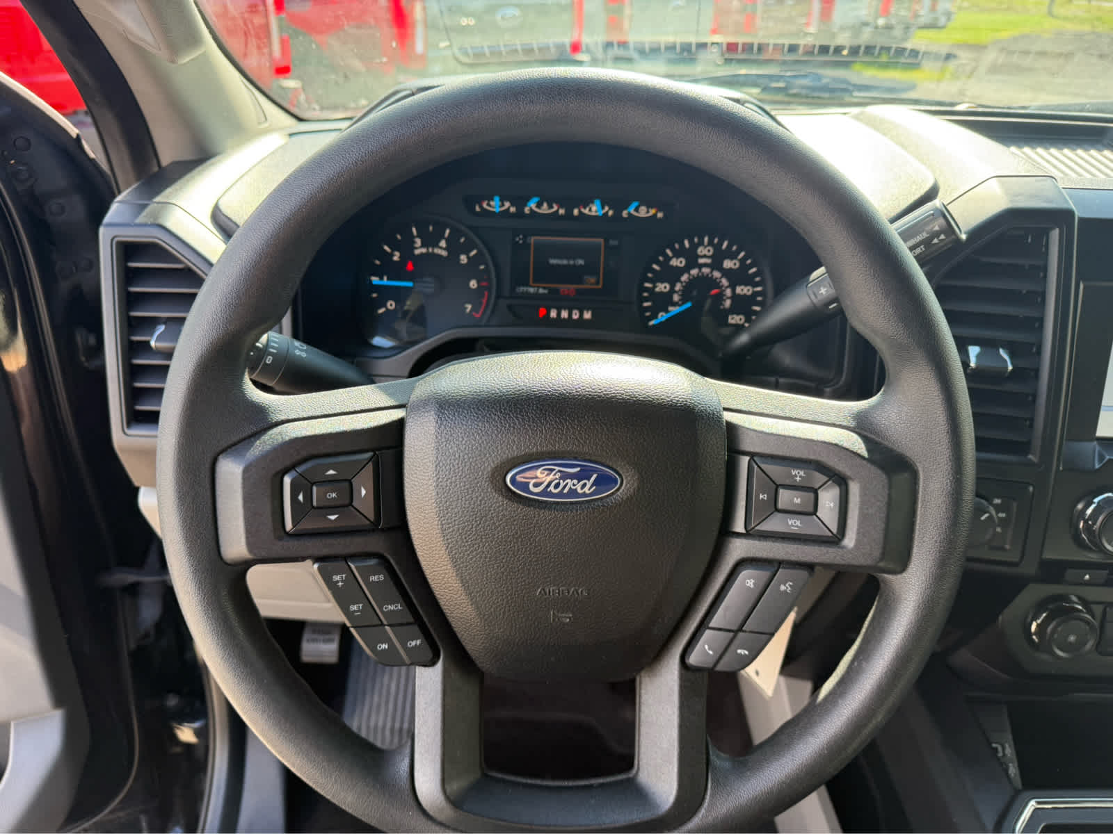 2017 Ford F-150 XL photo 8