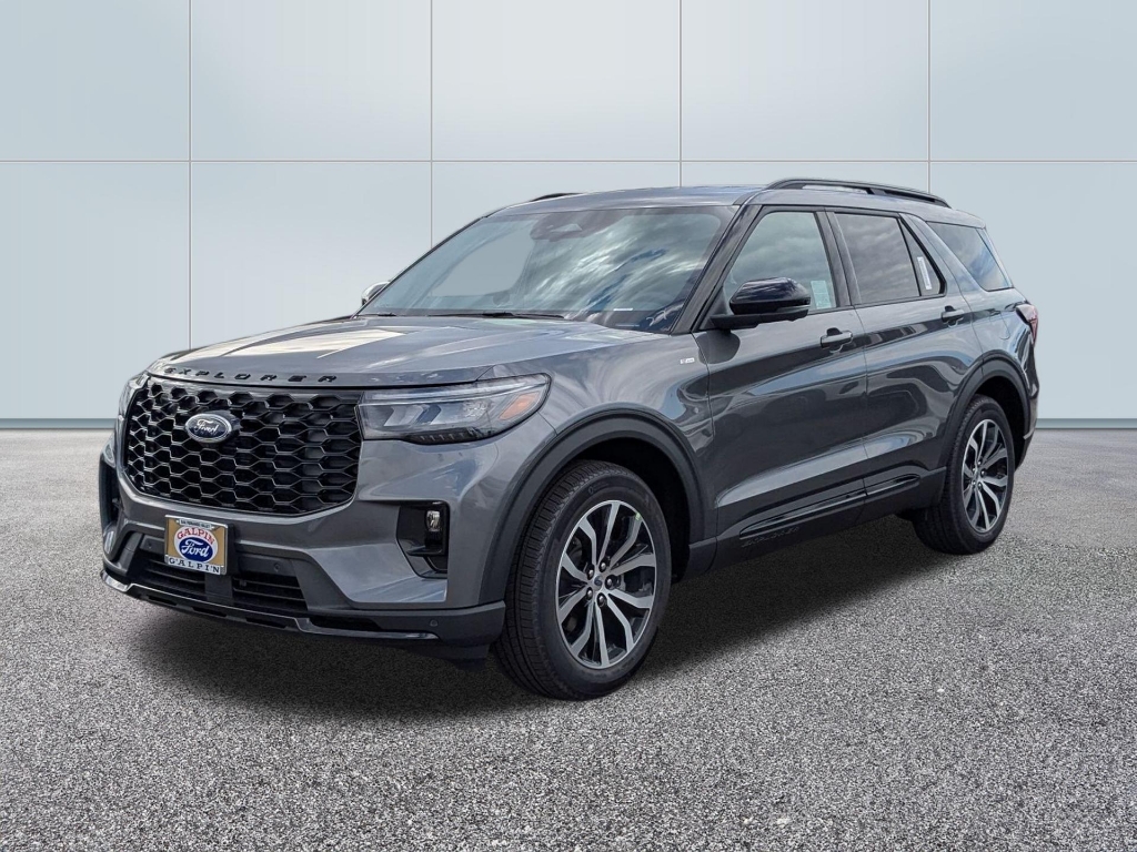2025 Ford Explorer ST Line