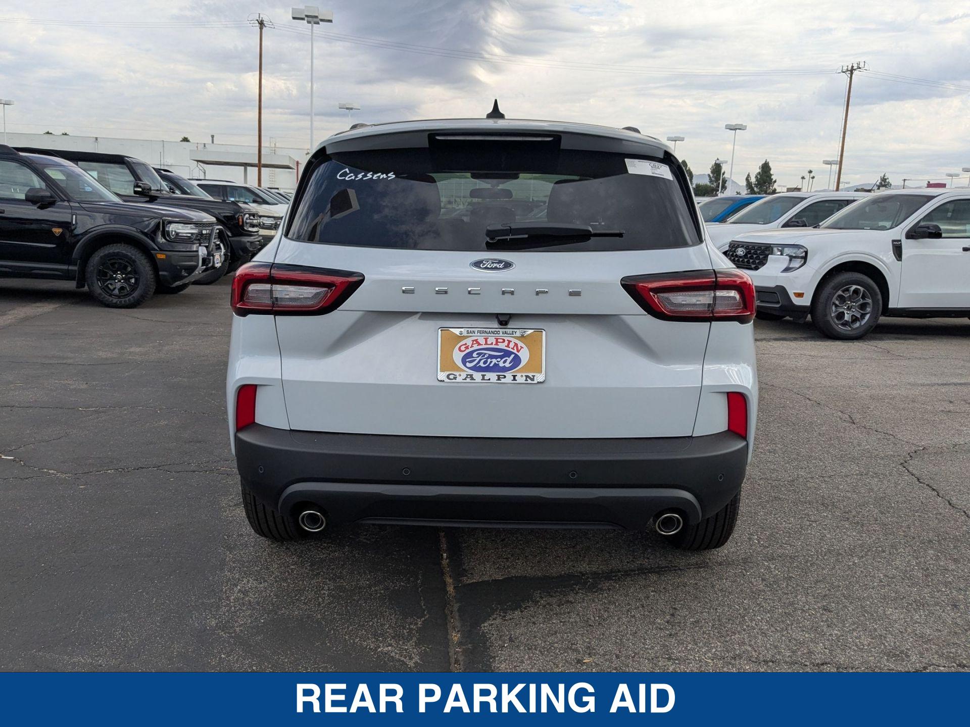 2025 Ford Escape ST-Line photo 7