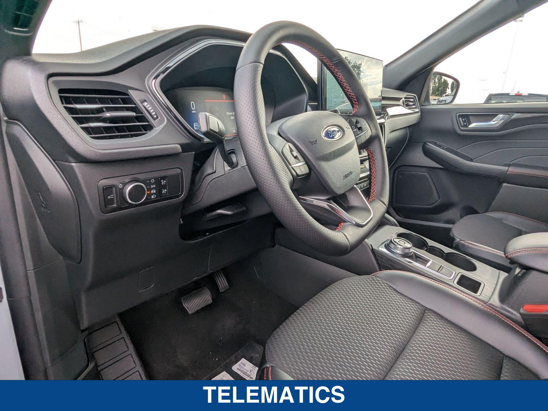 2025 Ford Escape ST-Line photo 14