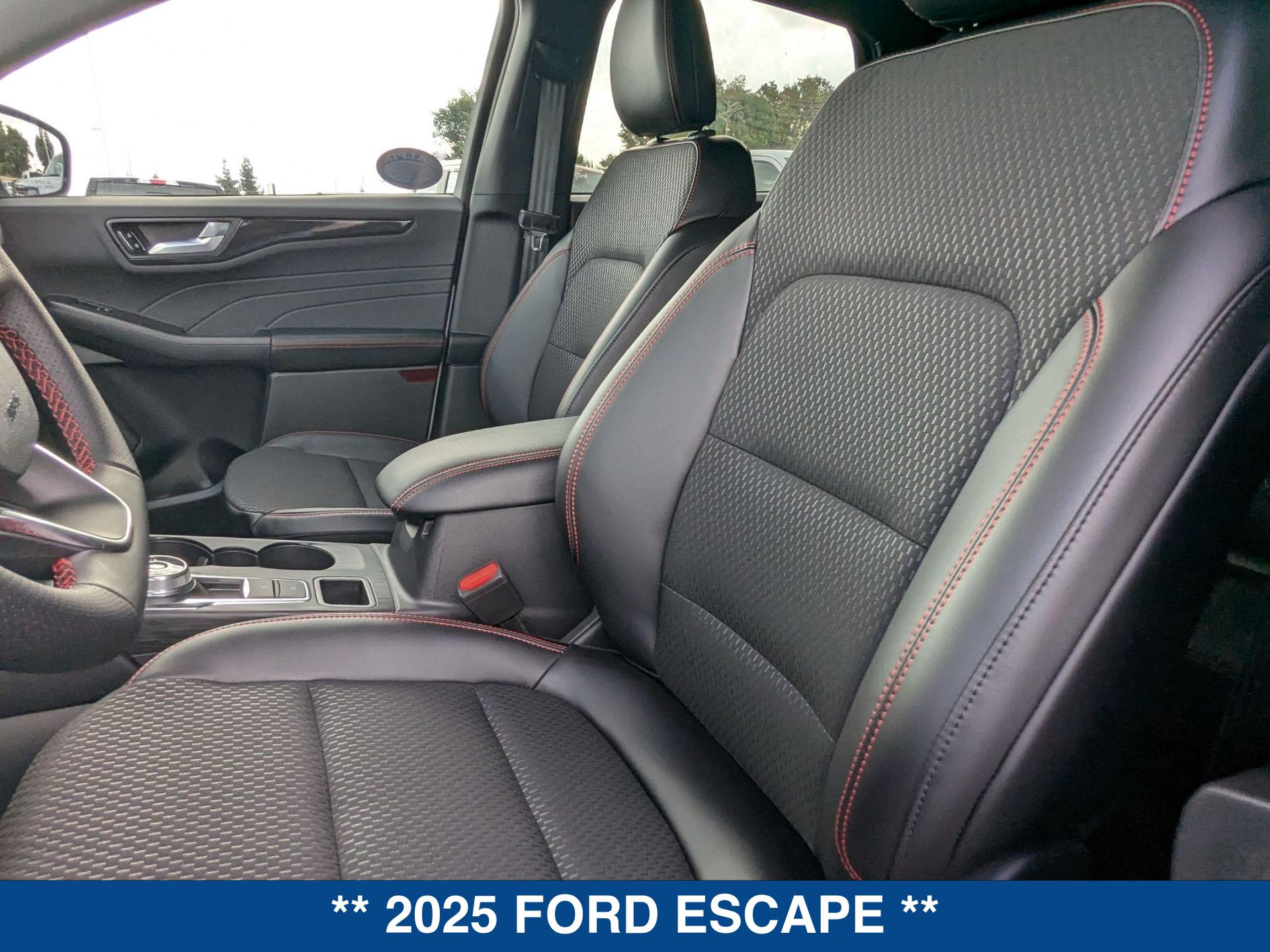 2025 Ford Escape ST-Line photo 15