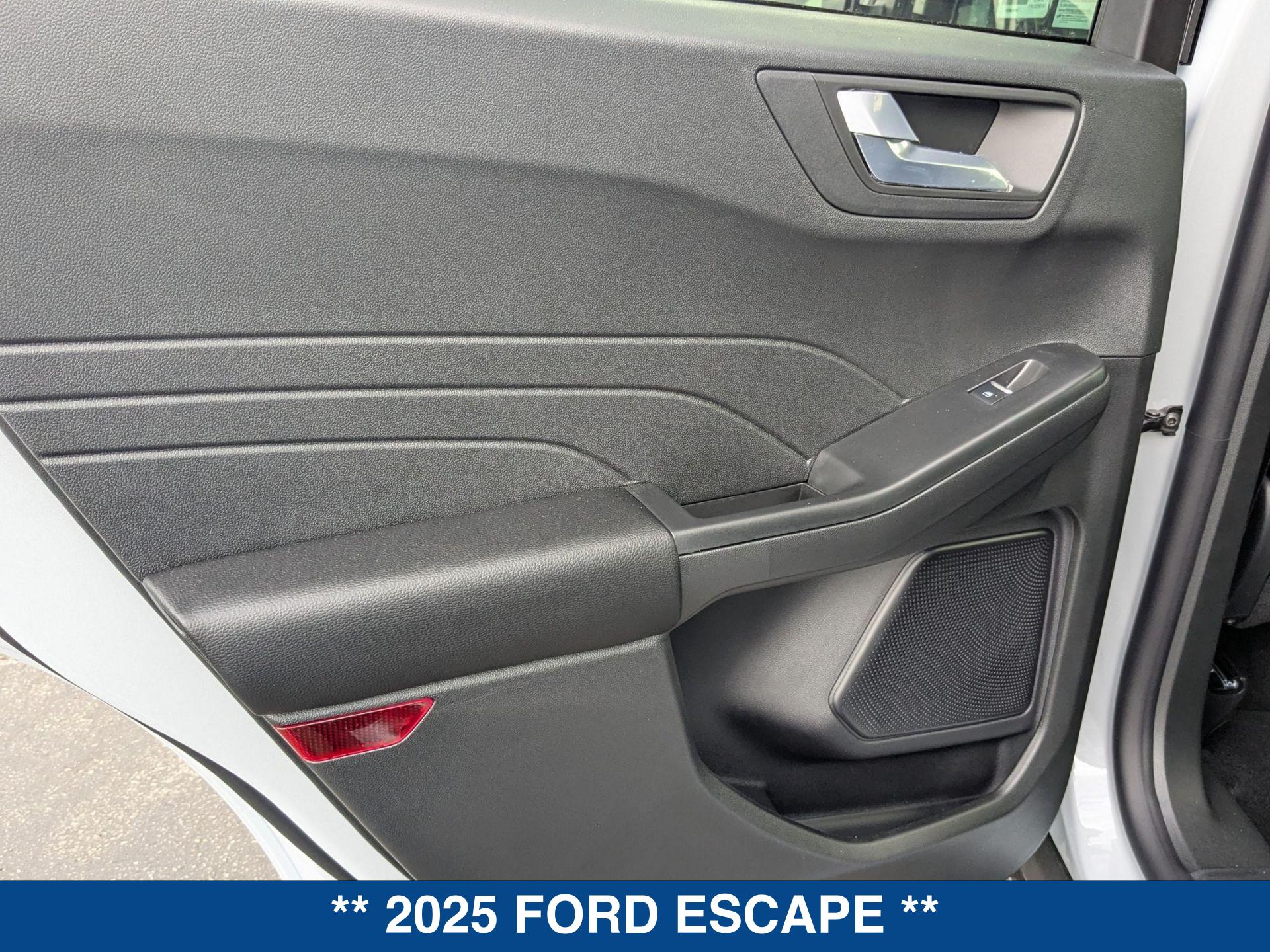 2025 Ford Escape ST-Line photo 20