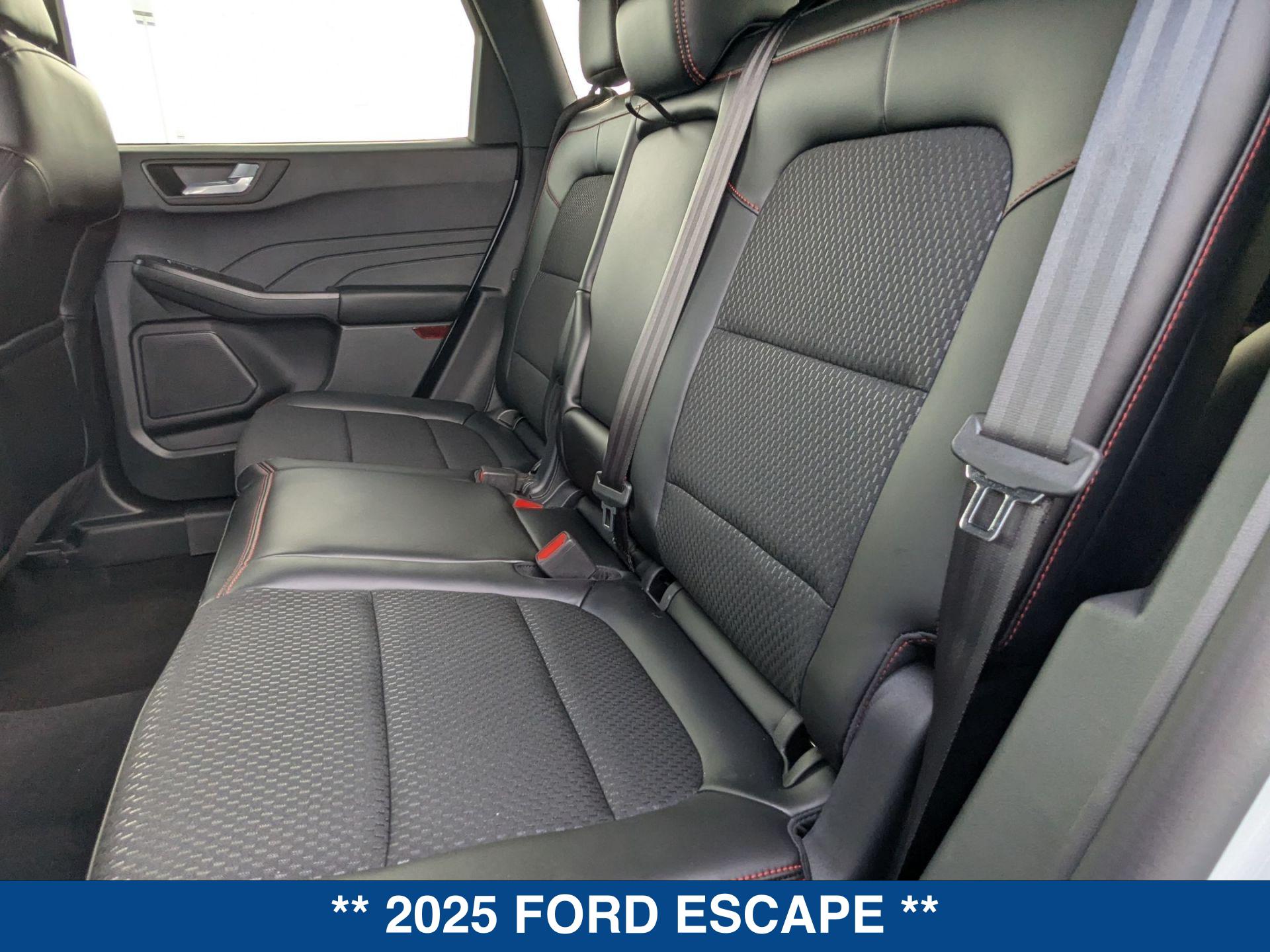 2025 Ford Escape ST-Line photo 21