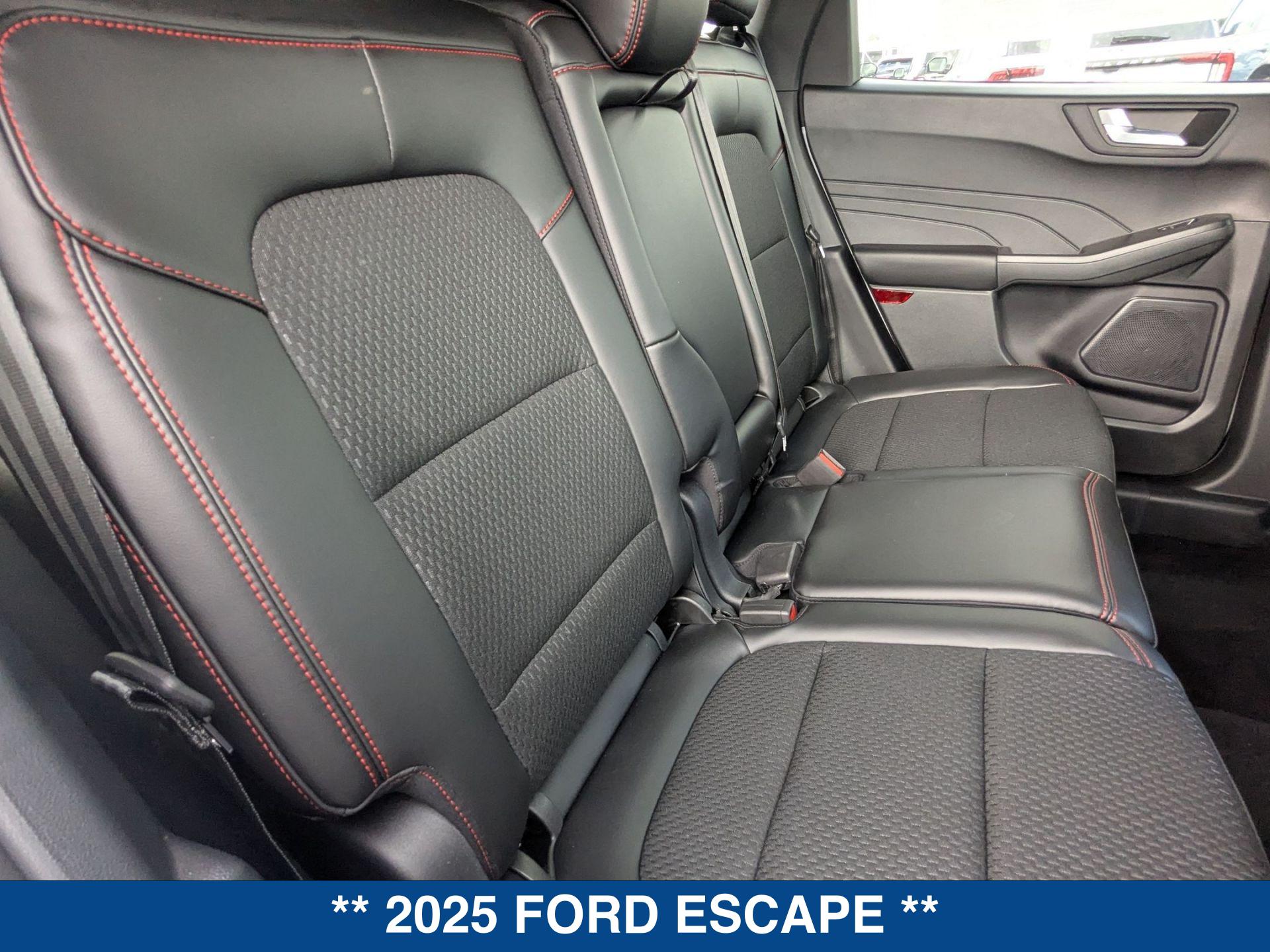 2025 Ford Escape ST-Line photo 22