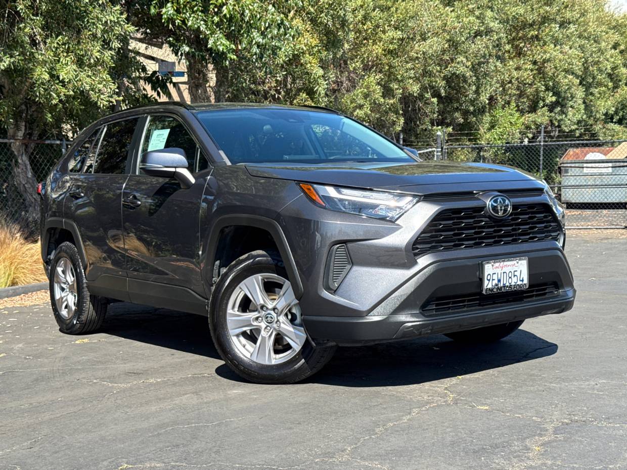 Used 2023 Toyota RAV4 XLE with VIN 2T3P1RFV9PW352261 for sale in Northfield, Minnesota
