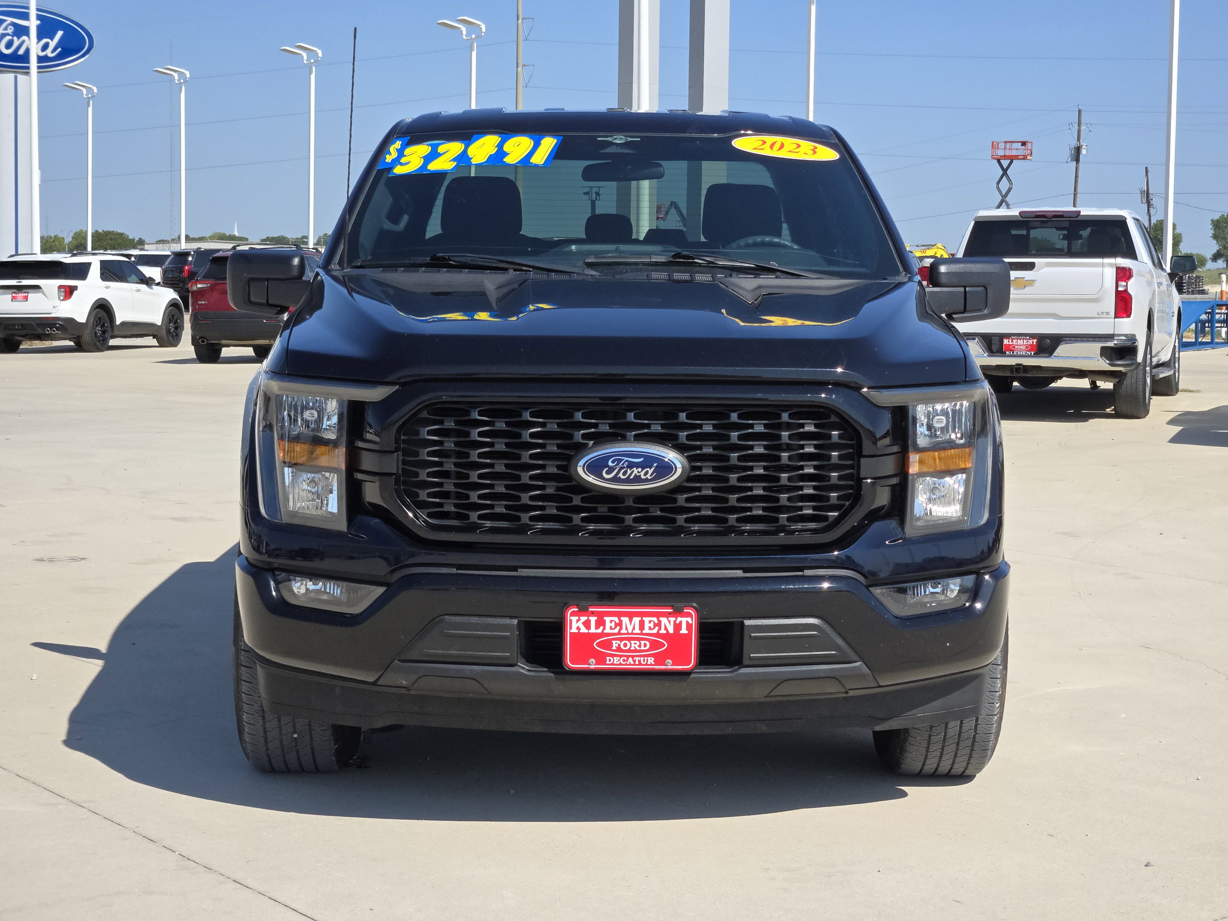 2023 Ford F-150 XL photo 2