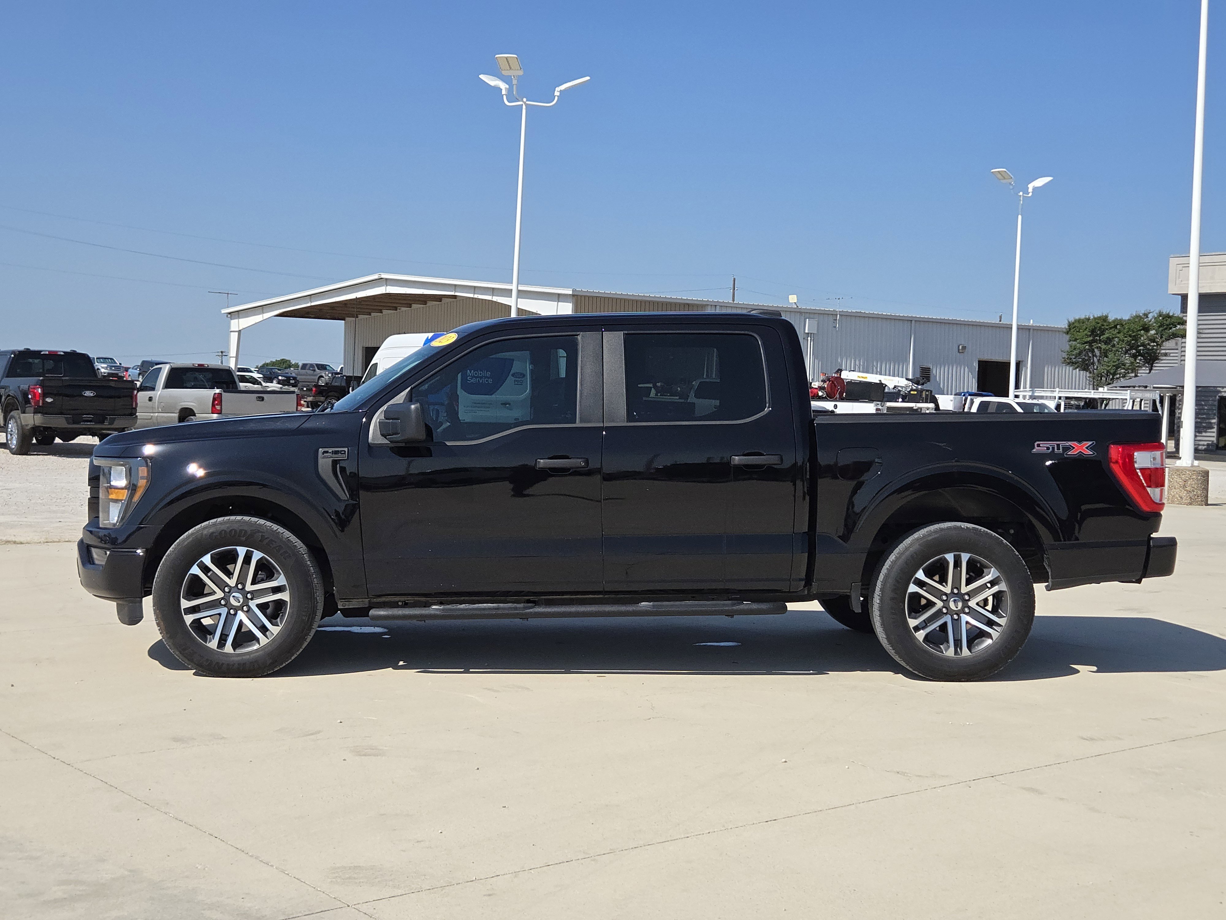2023 Ford F-150 XL photo 4