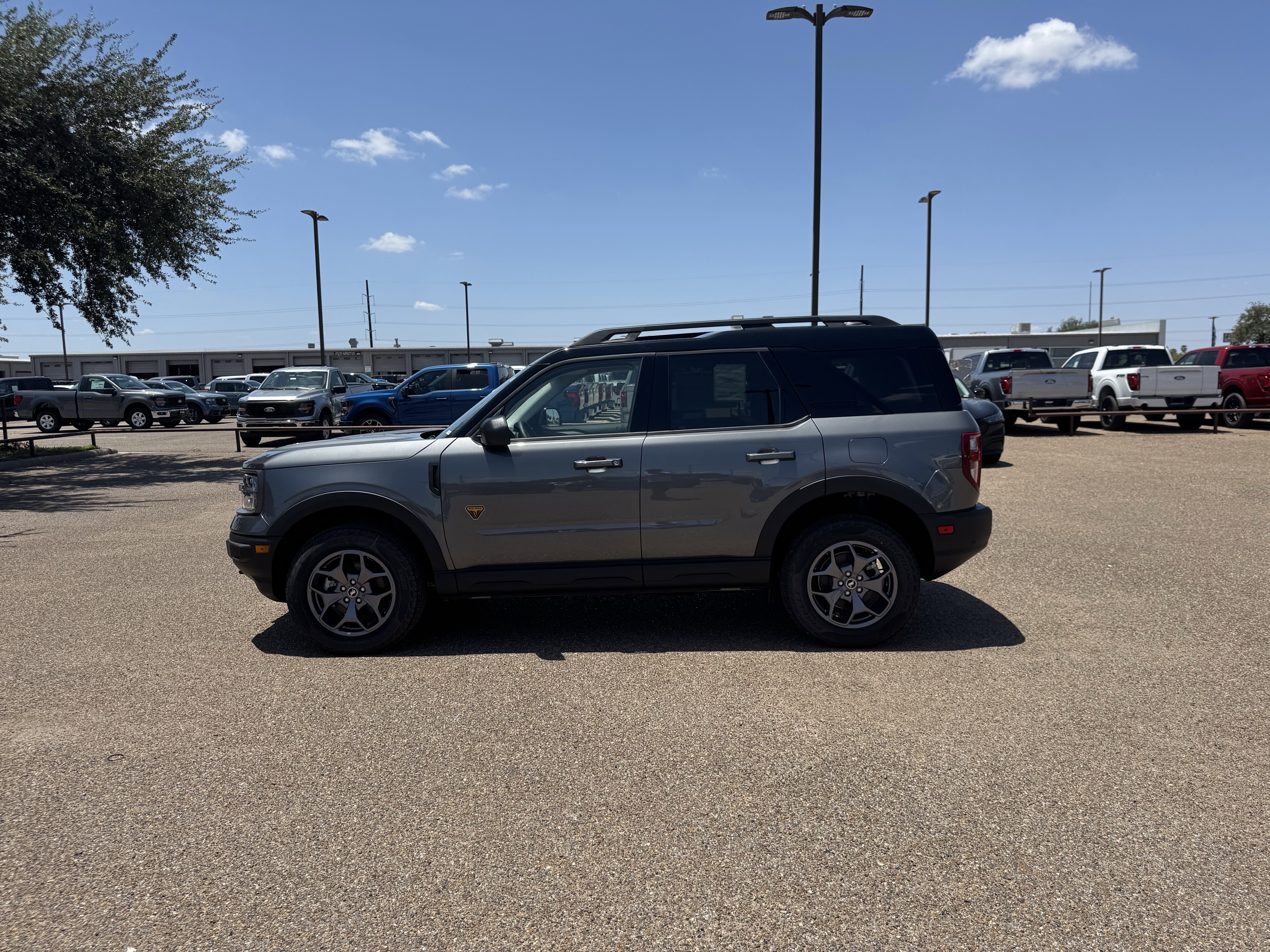 2024 Ford Bronco Sport Badlands photo 3