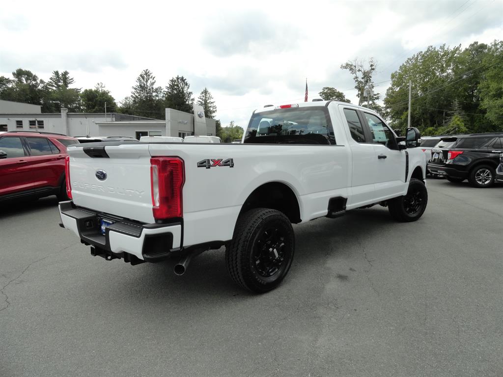 2026 Ford F-250 photo 5