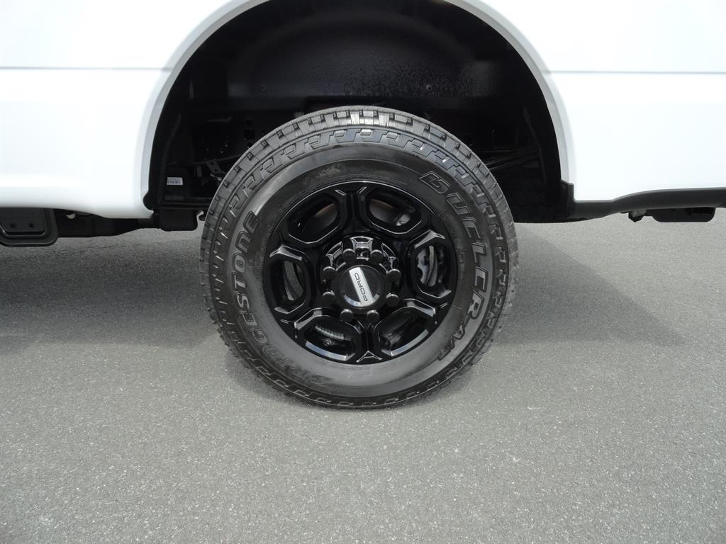 2026 Ford F-250 photo 9