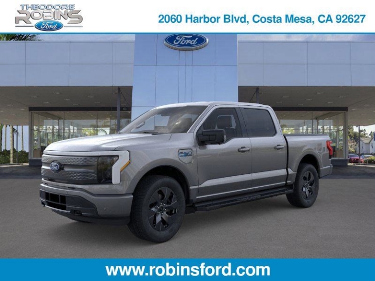 2025 Ford F-150 Lightning Flash