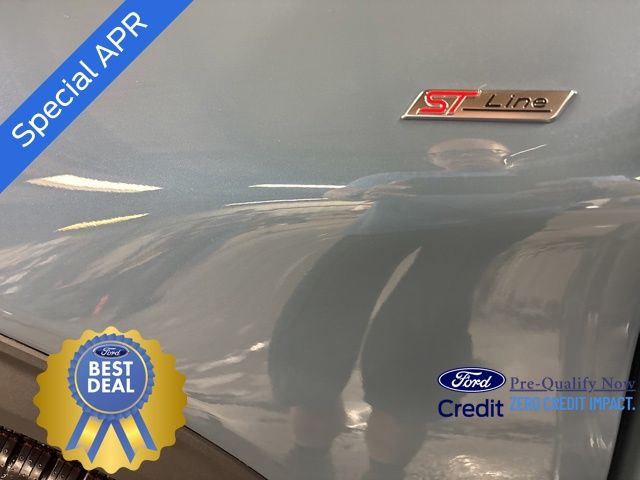 2025 Ford Explorer ST-Line photo 18