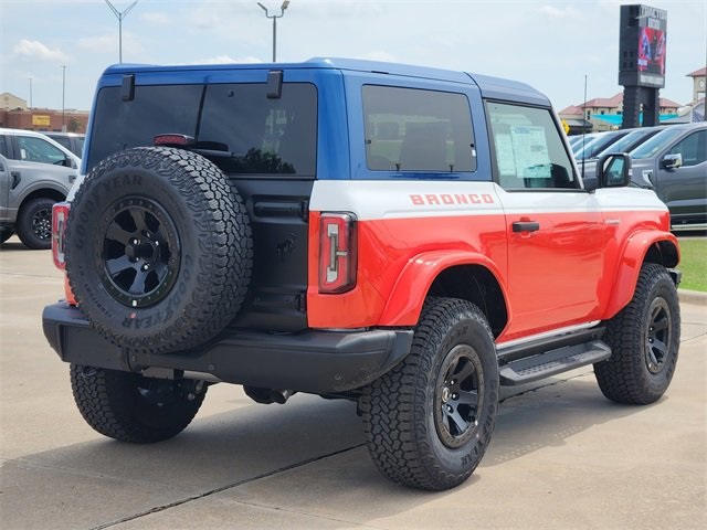 2025 Ford Bronco First Edition photo 5