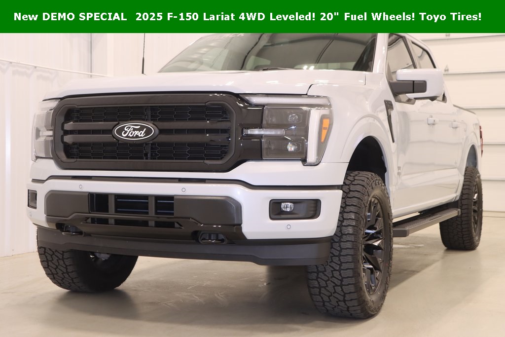 2025 Ford F-150 Lariat photo 2