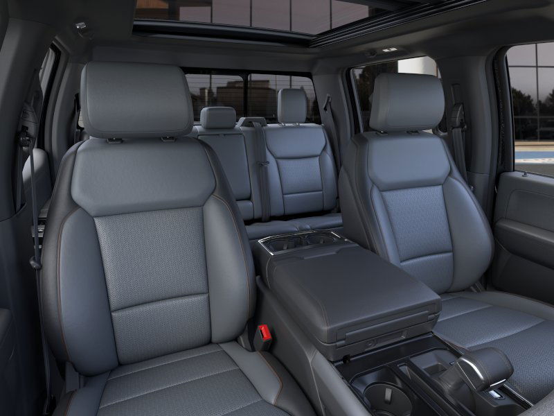2025 Ford F-150 Lightning Lariat photo 8