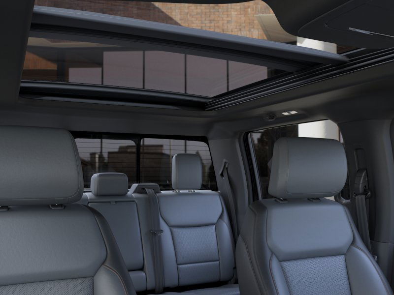 2025 Ford F-150 Lightning Lariat photo 20