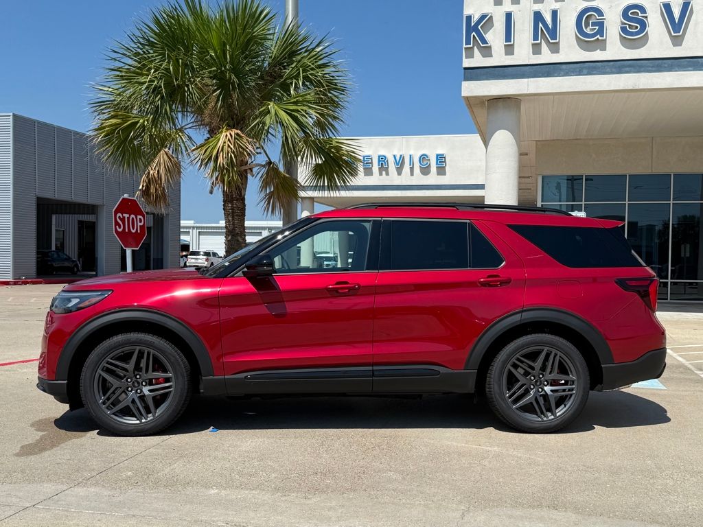 2025 Ford Explorer ST-Line photo 3