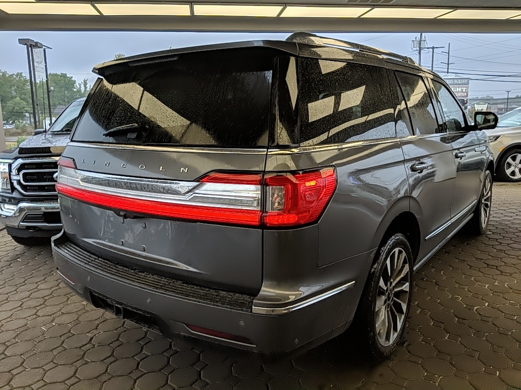 2021 Lincoln Navigator Reserve photo 2