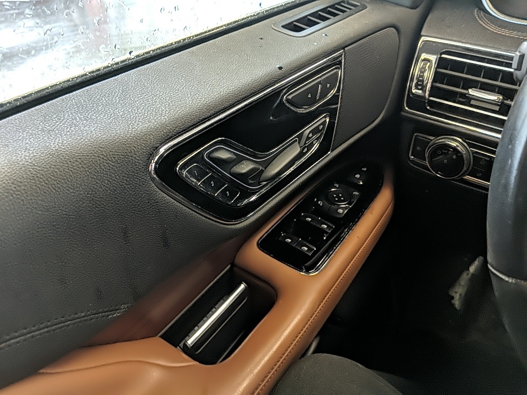 2021 Lincoln Navigator Reserve photo 21
