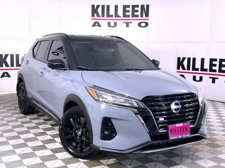 2023 Nissan Kicks SR