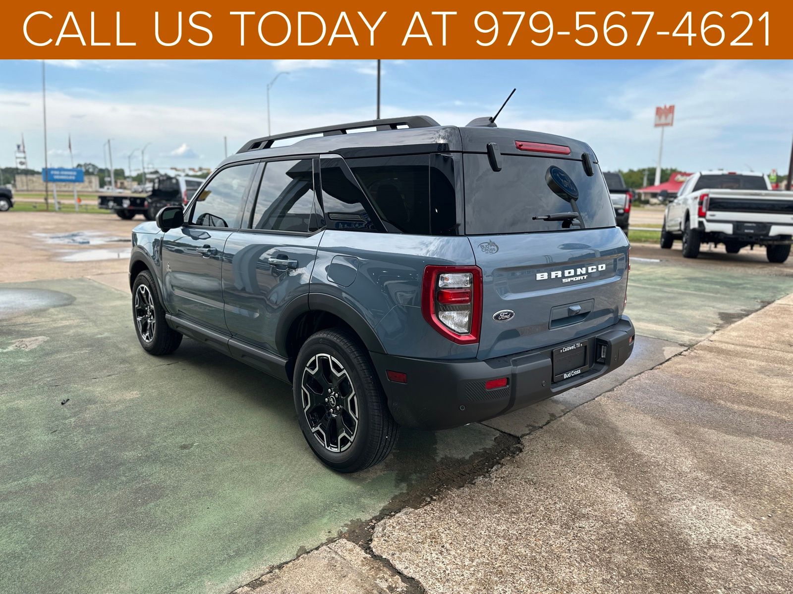 2025 Ford Bronco Sport Outer Banks photo 12