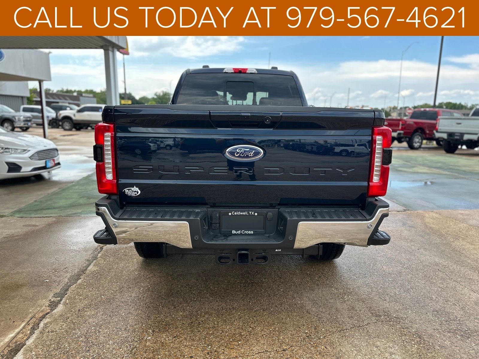 2025 Ford F-250 Lariat photo 3