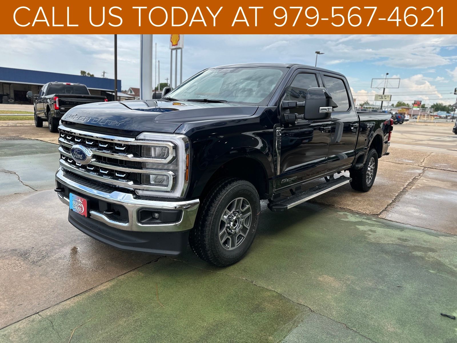 2025 Ford F-250 Lariat photo 4