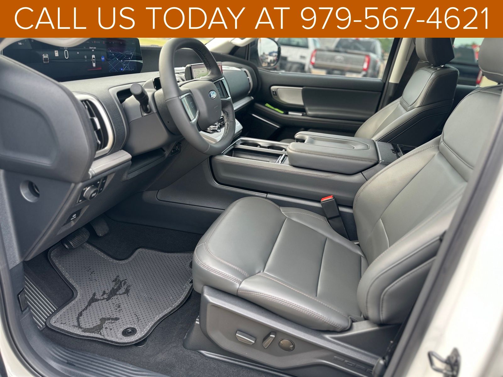 2025 Ford Expedition MAX photo 8