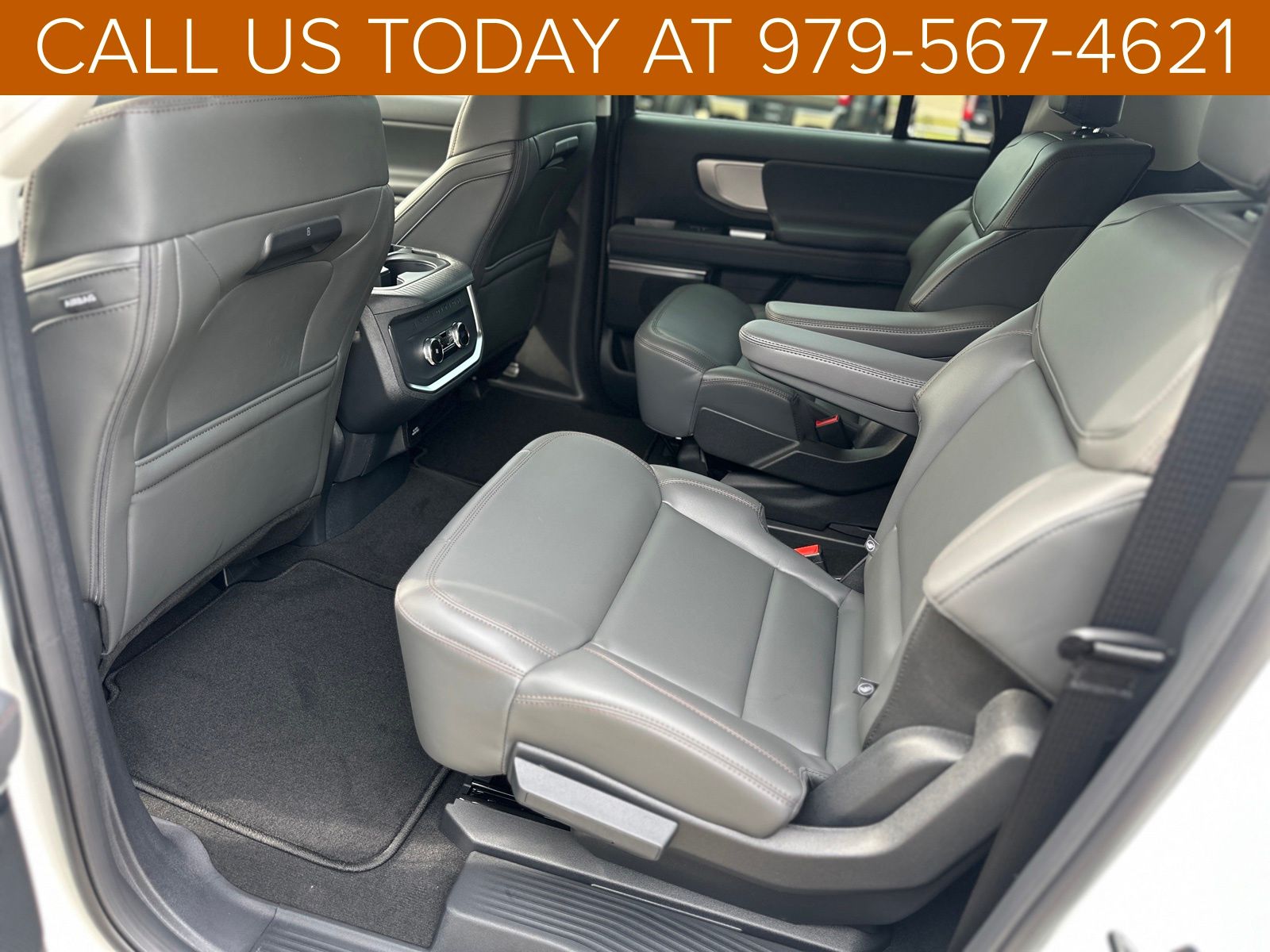 2025 Ford Expedition MAX photo 18
