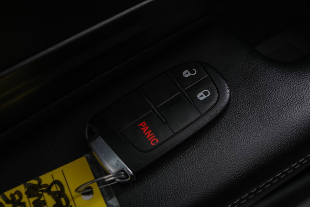 2023 Dodge Durango SXT photo 25