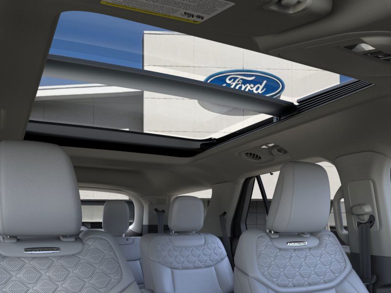 2025 Ford Explorer Platinum photo 18