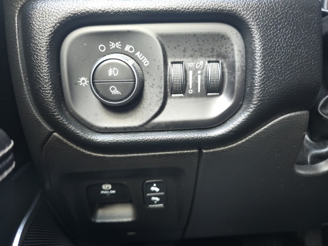 2022 Ram 1500 Laramie photo 19