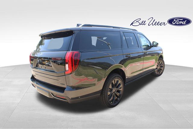 2025 Ford Expedition MAX Platinum photo 3