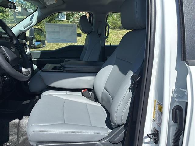 2026 Ford F-250 XL photo 3