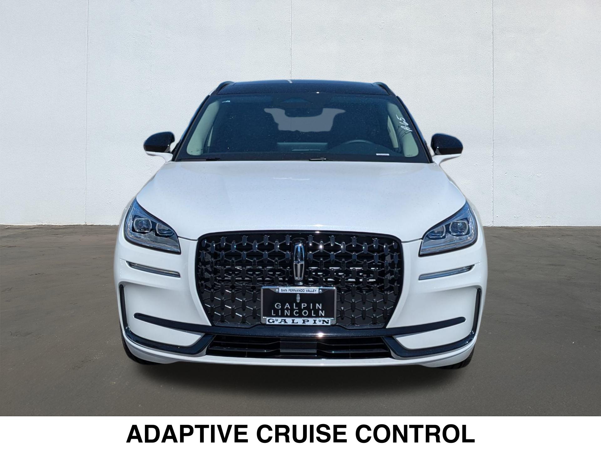 2025 Lincoln Corsair Grand Touring photo 4