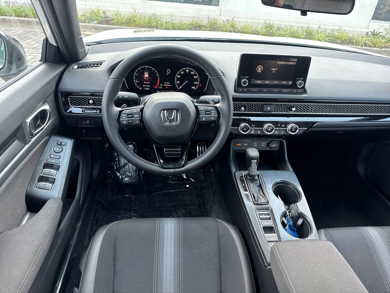 2026 Honda Civic Hatchback Sport photo 15