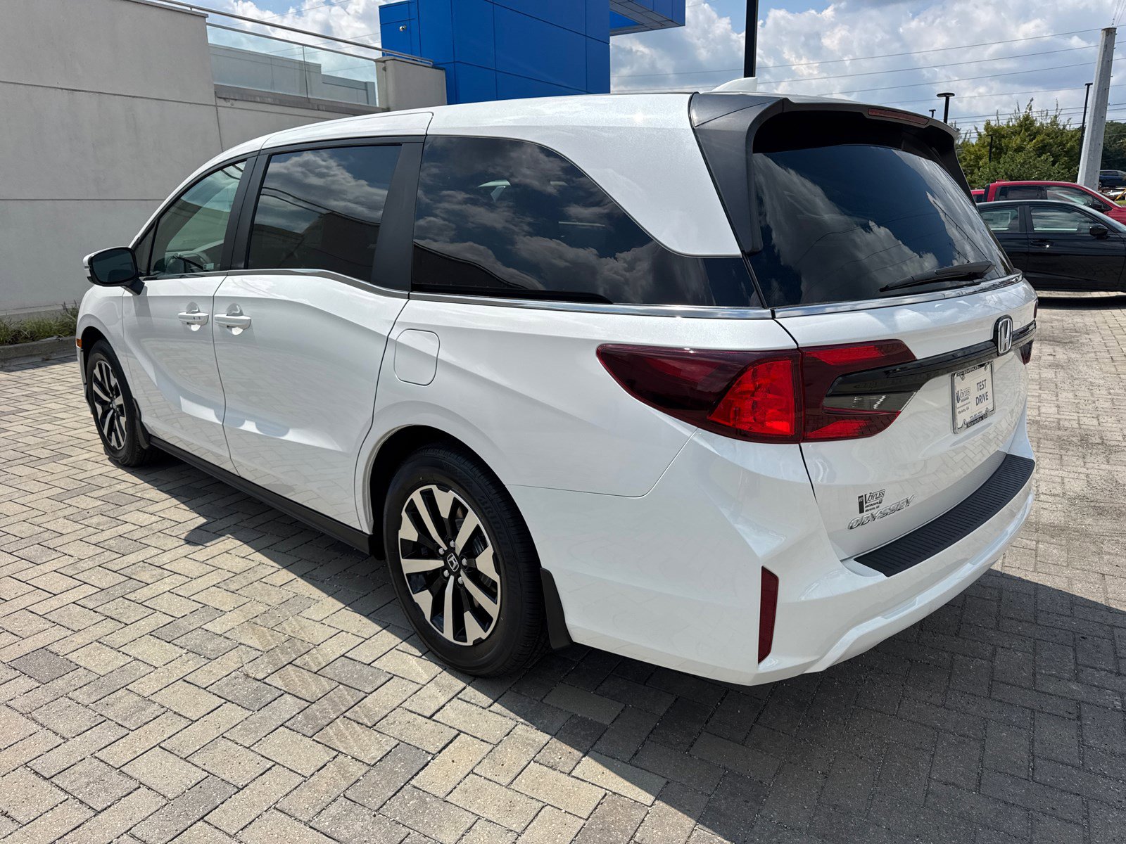 2026 Honda Odyssey EX-L photo 5