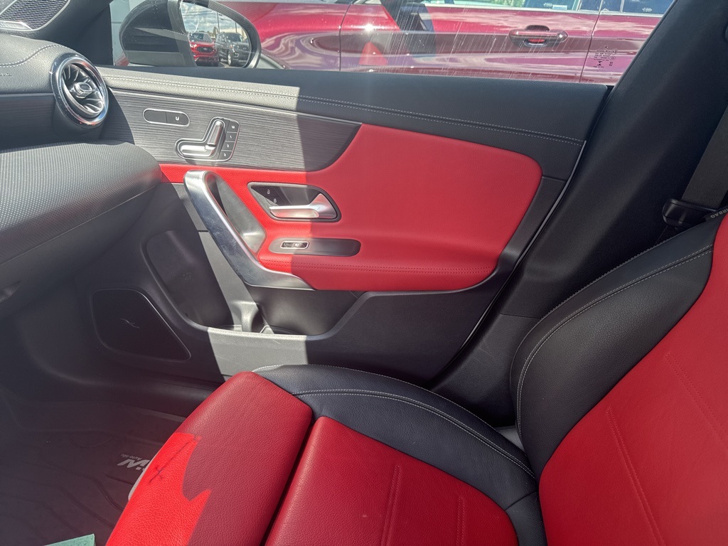 2021 Mercedes Benz CLA AMG 35 4MATIC photo 10