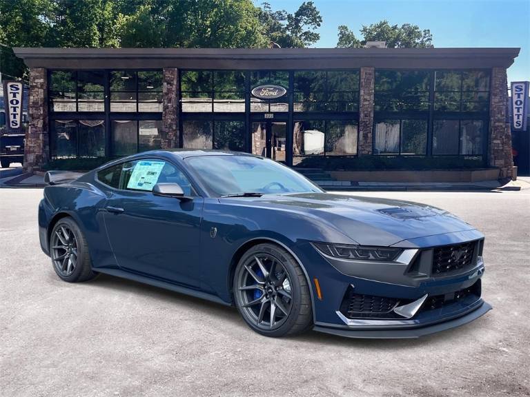 2025 Ford Mustang Dark Horse