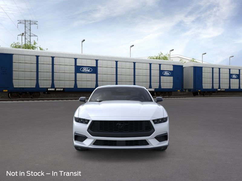2025 Ford Mustang photo 4