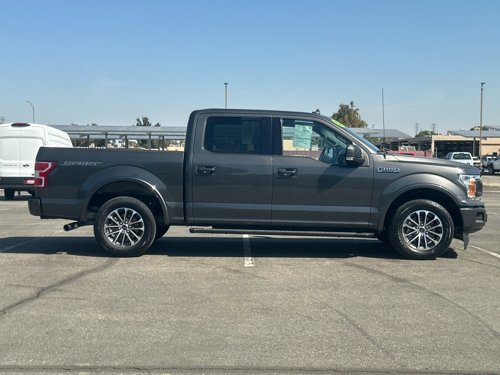 2020 Ford F-150 XLT photo 2
