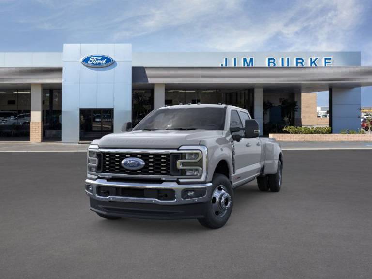2026 Ford Super Duty F-350 DRW LARIAT
