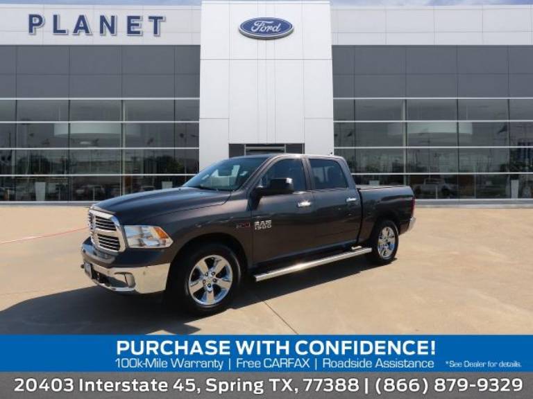 2015 RAM 1500 4WD Crew Cab 140.5 Lone Star