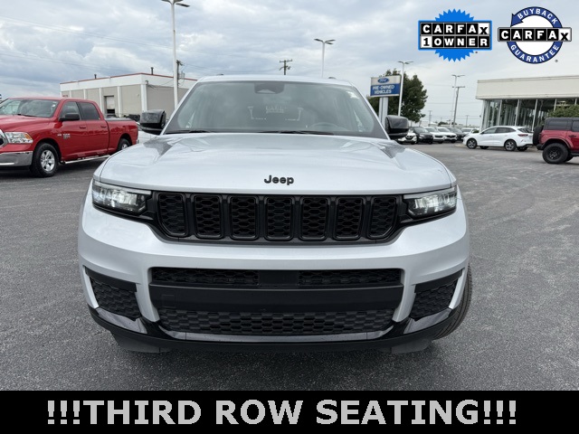 2024 Jeep Grand Cherokee Altitude photo 3