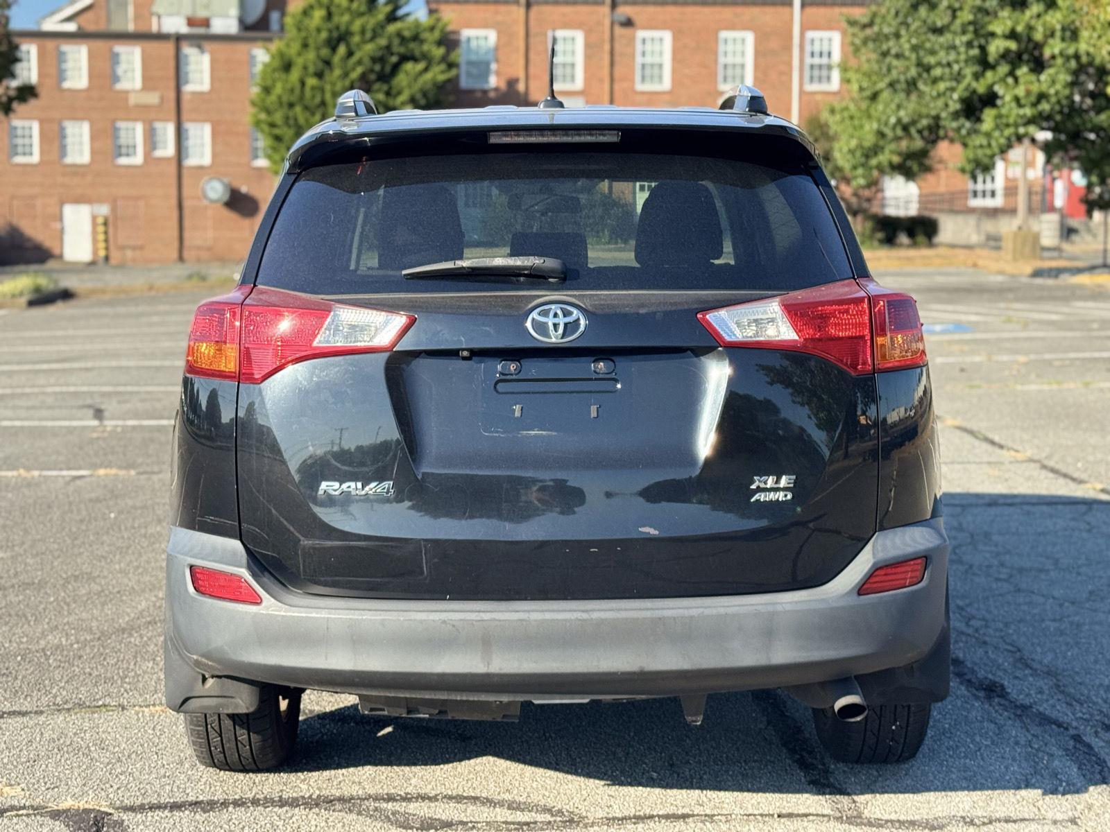 2013 Toyota RAV4 XLE photo 6