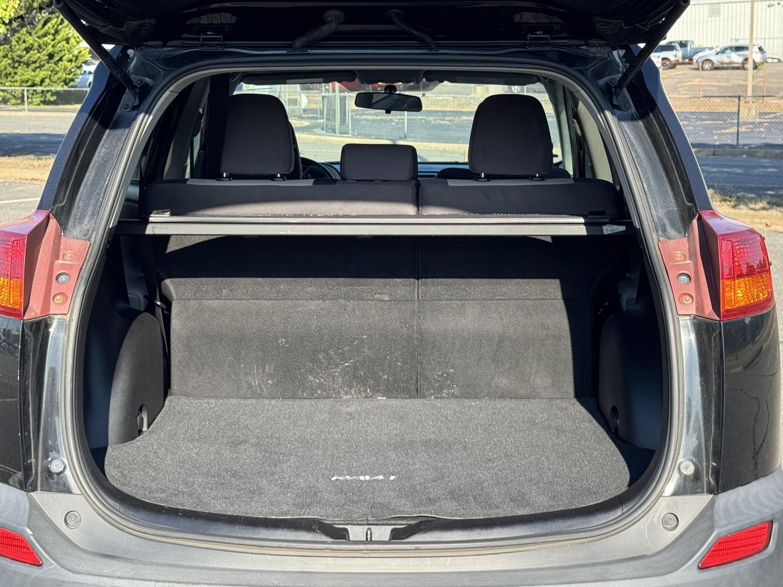2013 Toyota RAV4 XLE photo 25